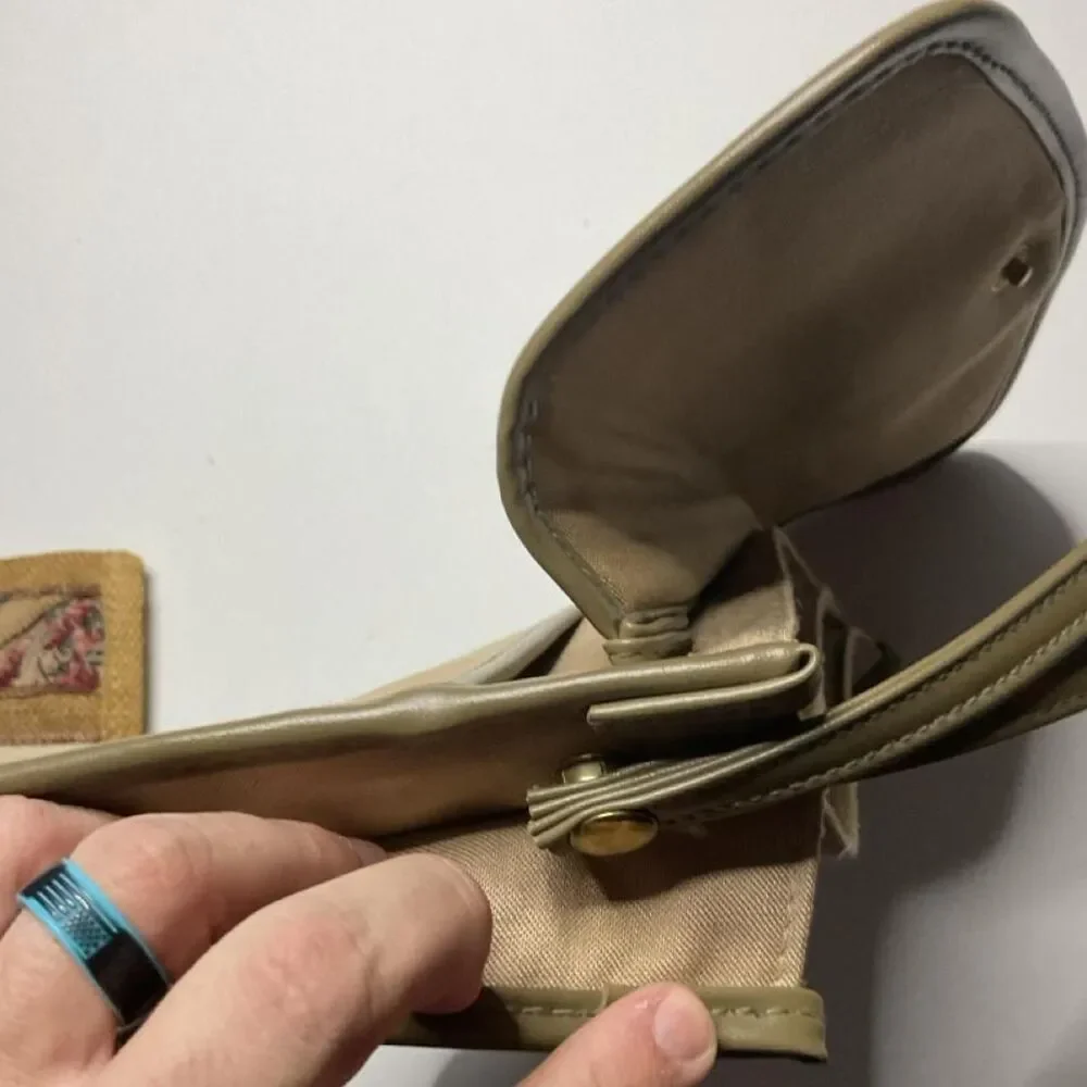 Unbranded Women's Tan and Brown Bag